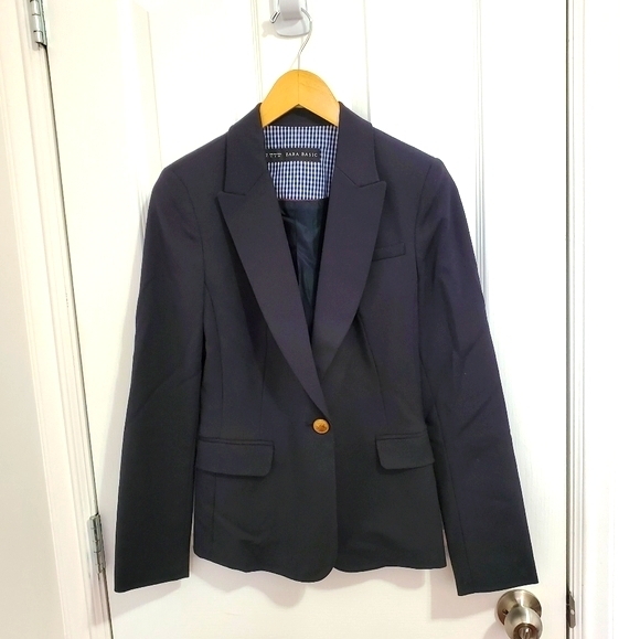 ⬇️ Zara Basic Navy Blazer with Gold Detail Buttons - Picture 3 of 5